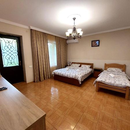 Geo Kutaisi Apartment Екстериор снимка