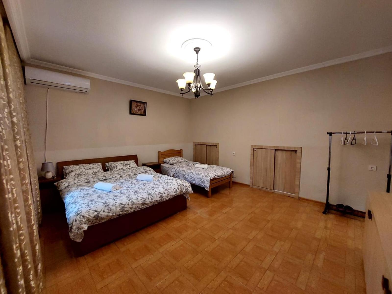 Geo Kutaisi Apartment Екстериор снимка